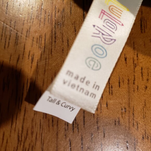 LulaRoe Patterned Leggings szXL (tall and Curvy) - Picture 3 of 3